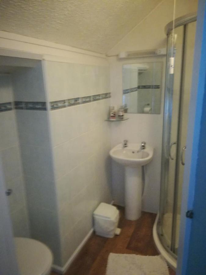 Tara Bed and Breakfast Fishguard Εξωτερικό φωτογραφία
